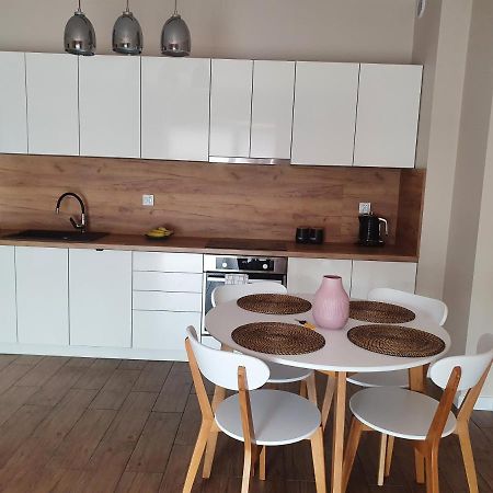 Zamiejska Modern Apartments Nowy Apartamentowiec Winda سووبسك المظهر الخارجي الصورة